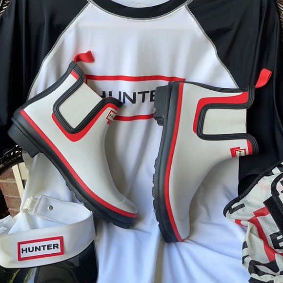 Color Block Chelsea Hunter Boots 11 - Picture 13 of 17